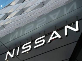 中国女富豪买下加拿大最古老百货的28家门店